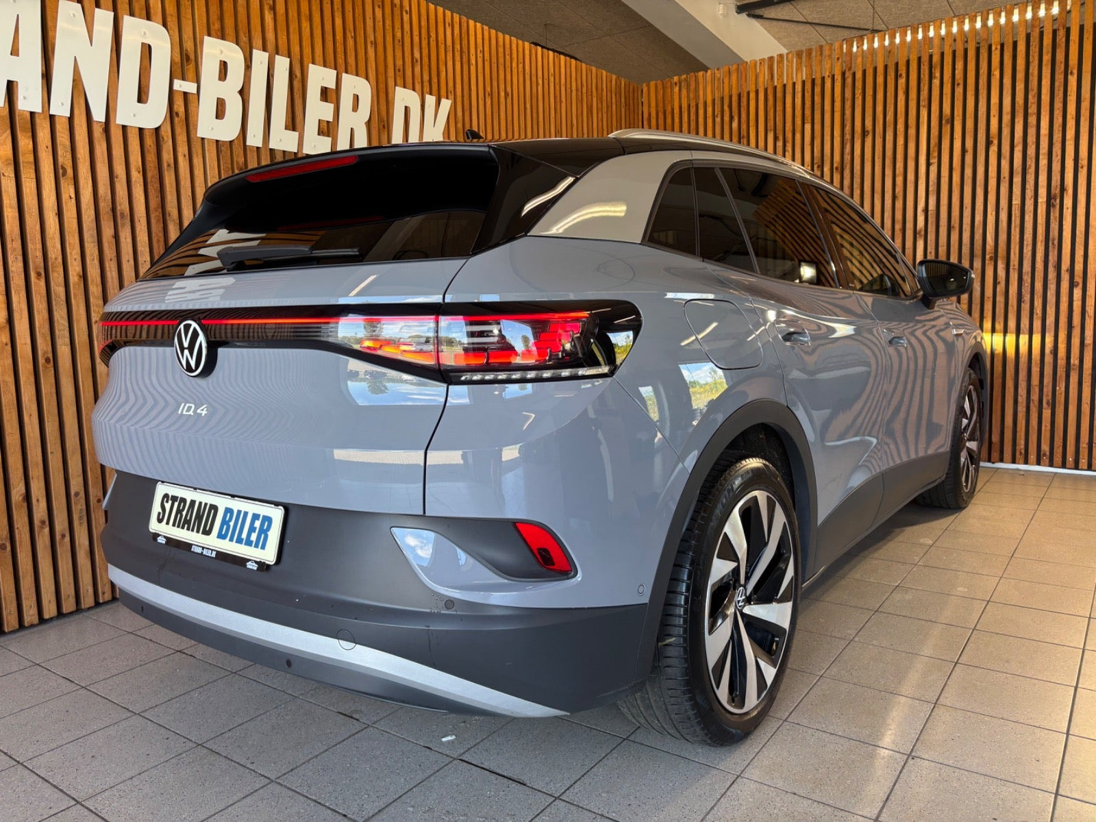 Grå VW ID.4 fra 2023