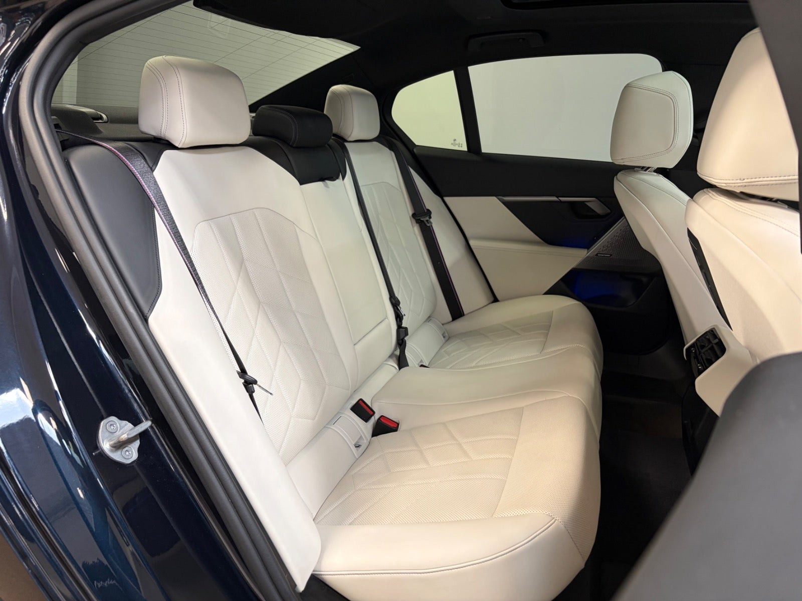 undefined BMW i5 fra 2025