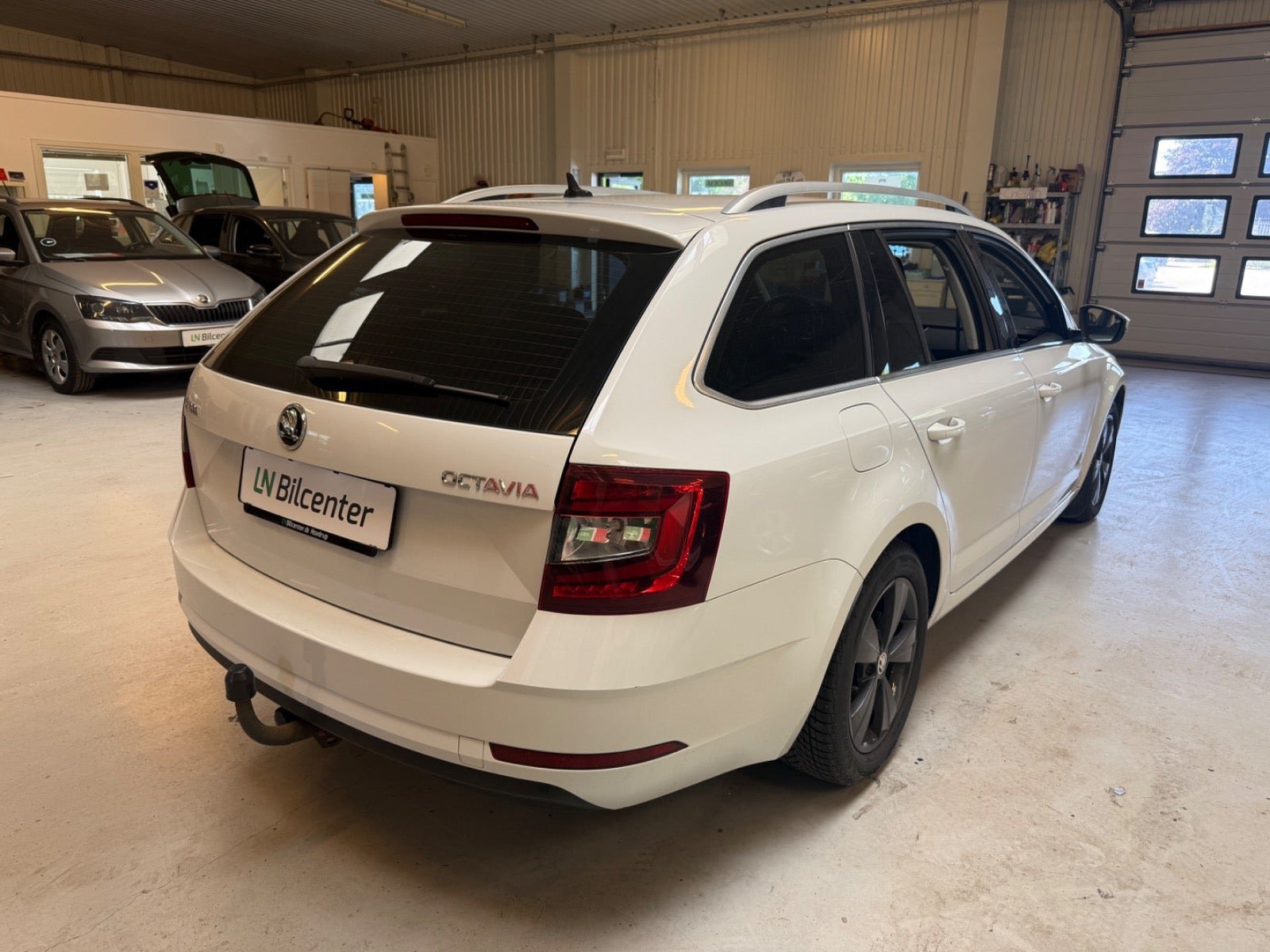 Hvid Skoda Octavia fra 2018