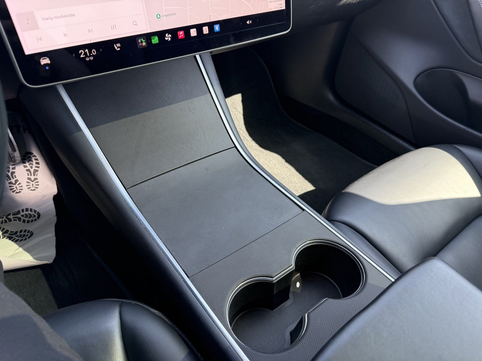 Blå Tesla Model 3 fra 2019