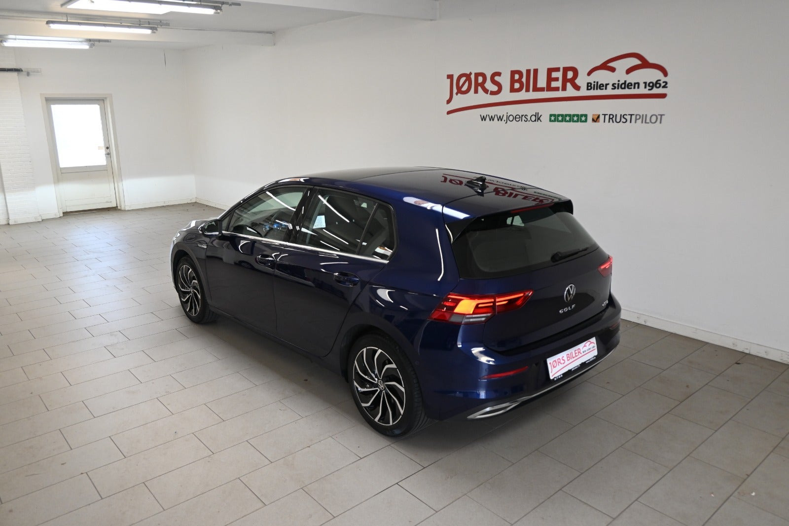 Blå VW Golf VIII fra 2021