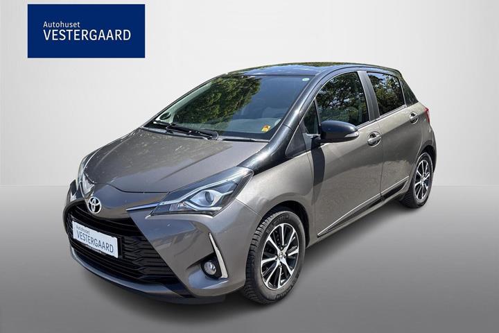 Beige Toyota Yaris fra 2018