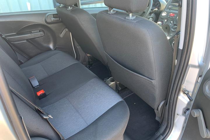 Sølv Fiat Panda fra 2011