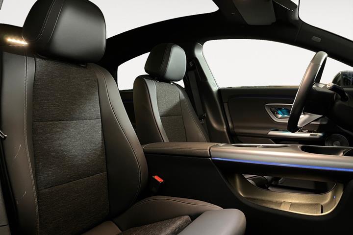 Sort Mercedes CLA350 fra 2026