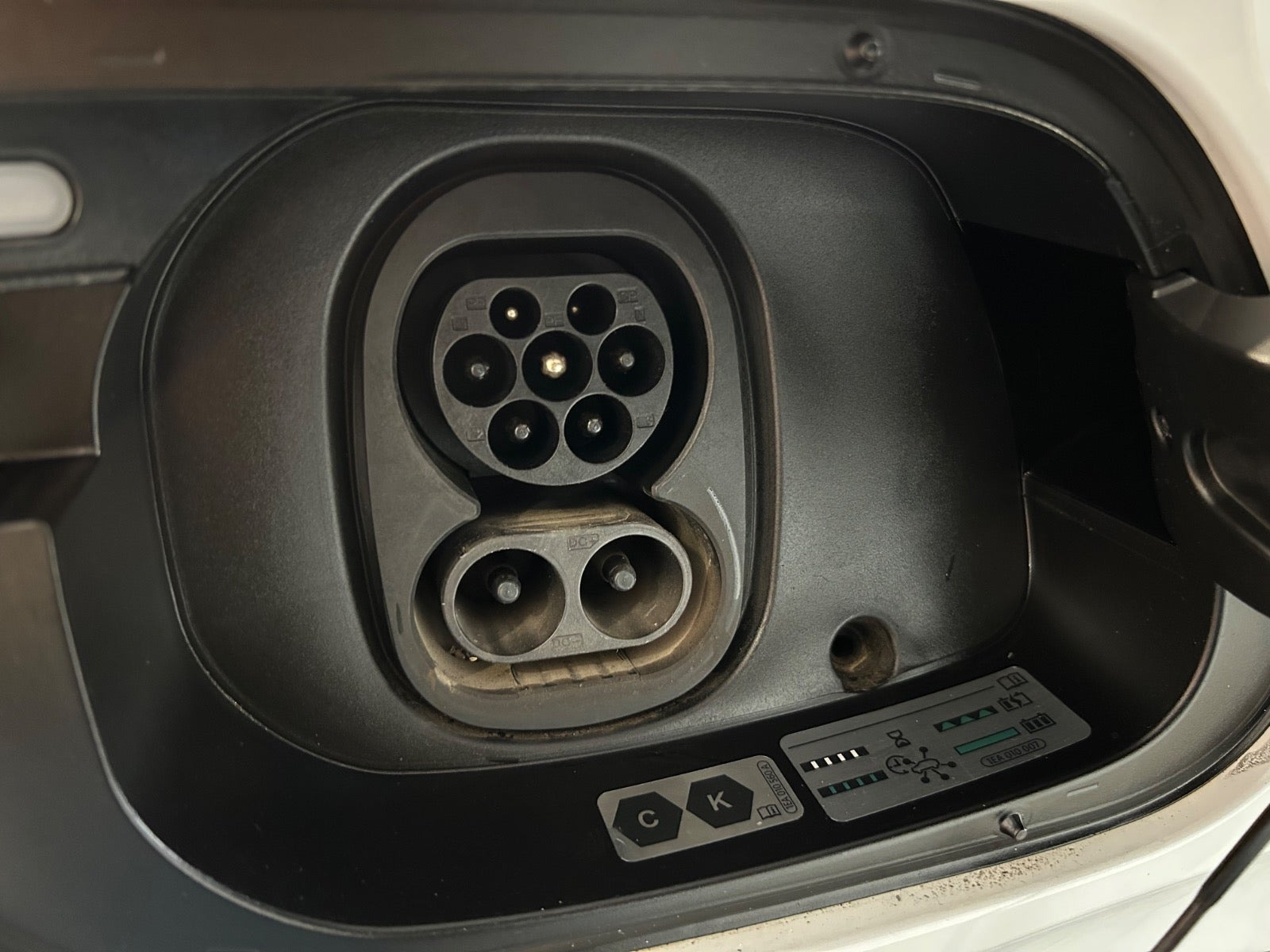 Hvid VW ID.4 fra 2021