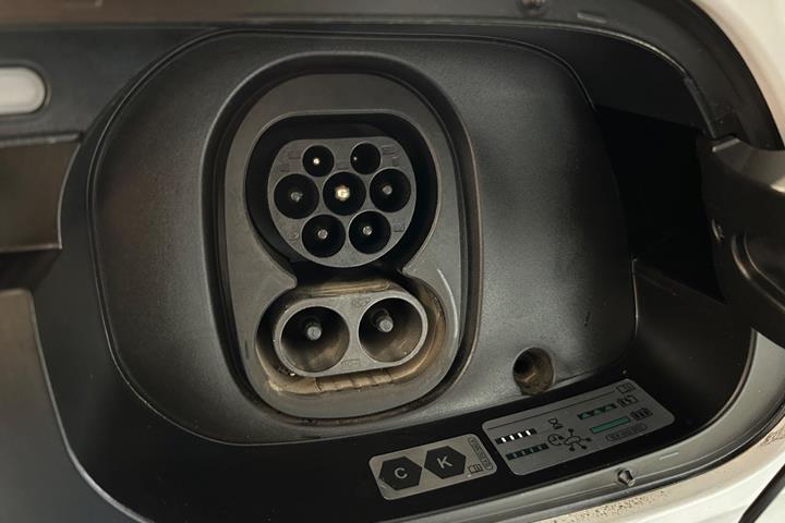 Hvid VW ID.4 fra 2021