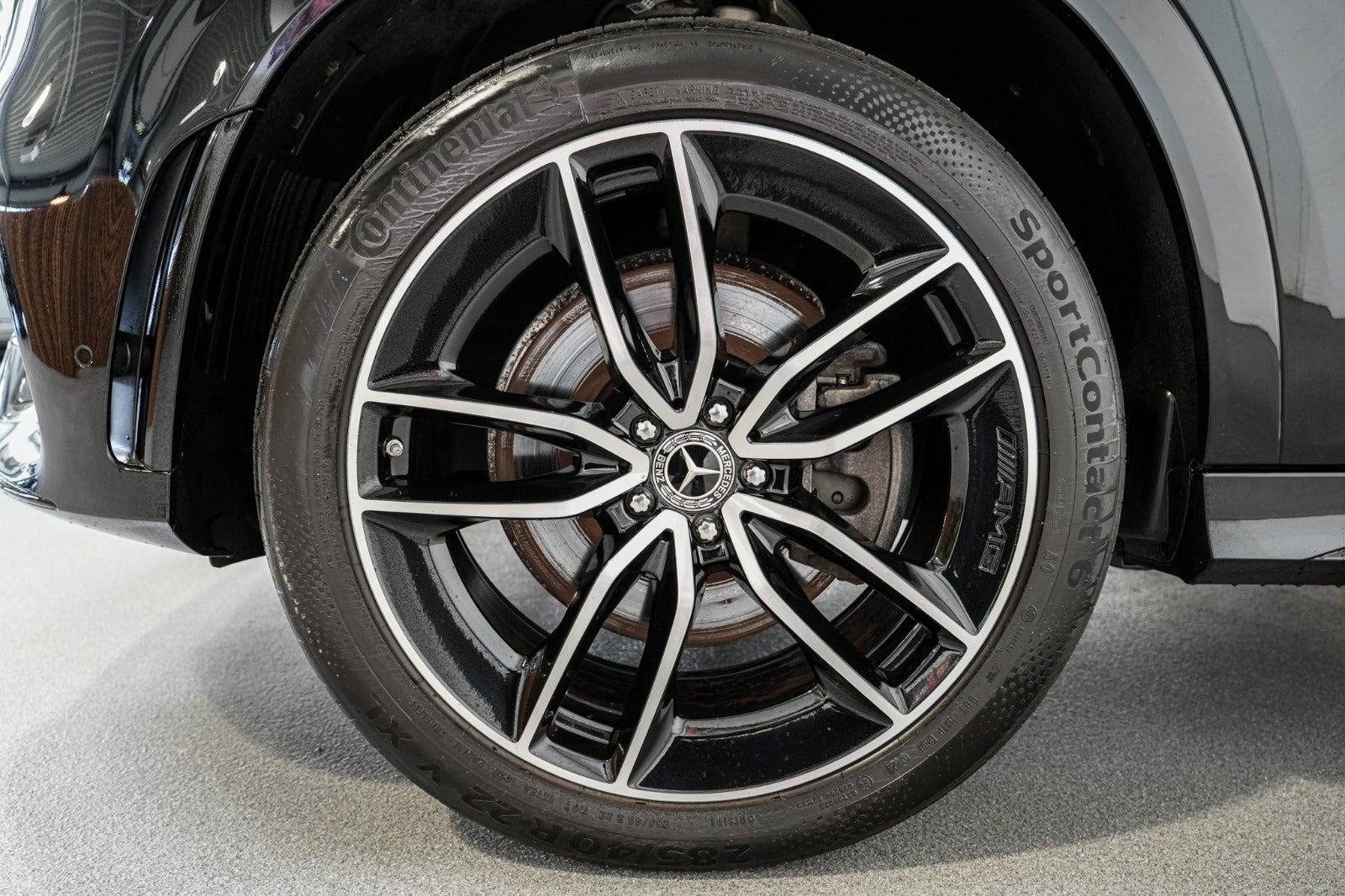 Sort Mercedes GLE350 de fra 2022