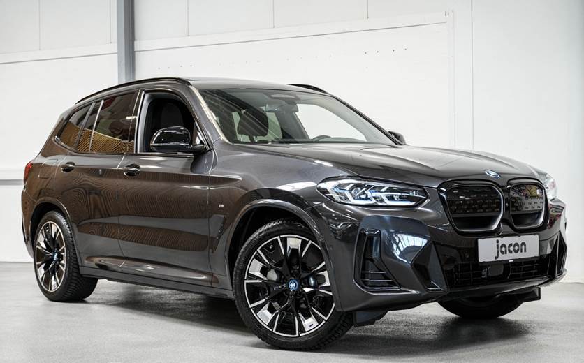 BMW iX3 Charged Plus M-Sport
