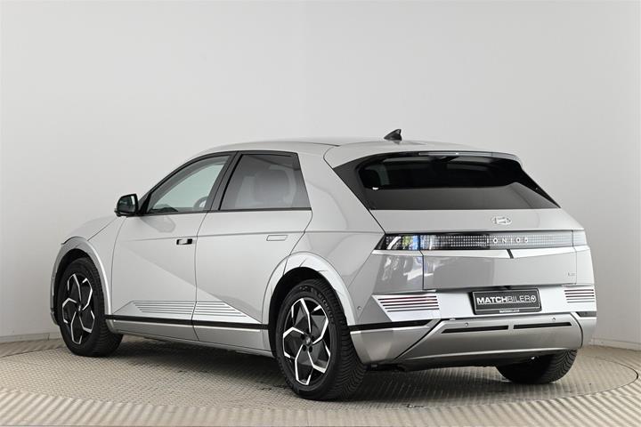 Grå Hyundai Ioniq 5 fra 2023