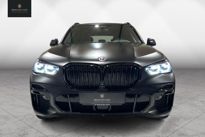Sort BMW X5 fra 2022