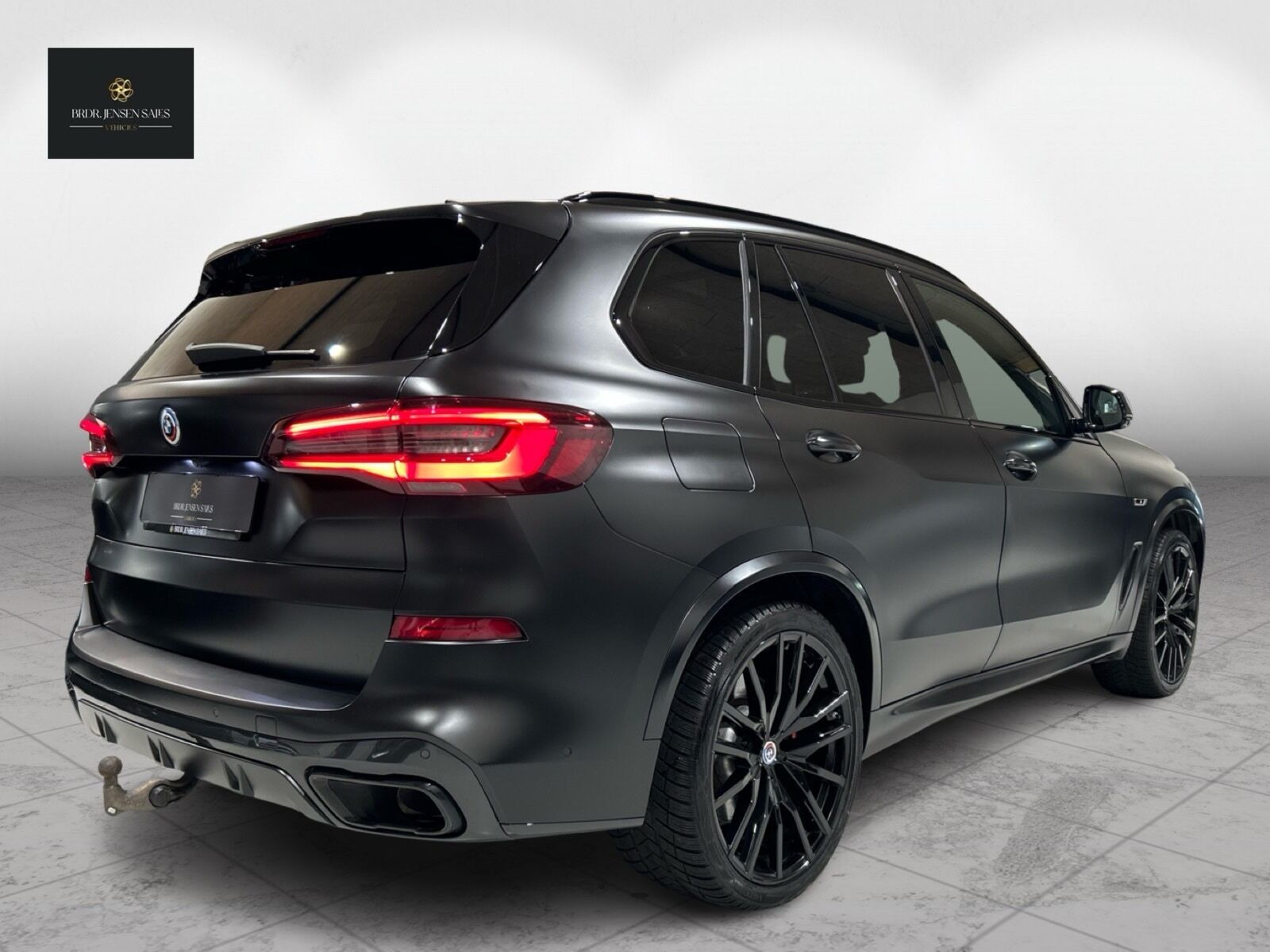 Sort BMW X5 fra 2022