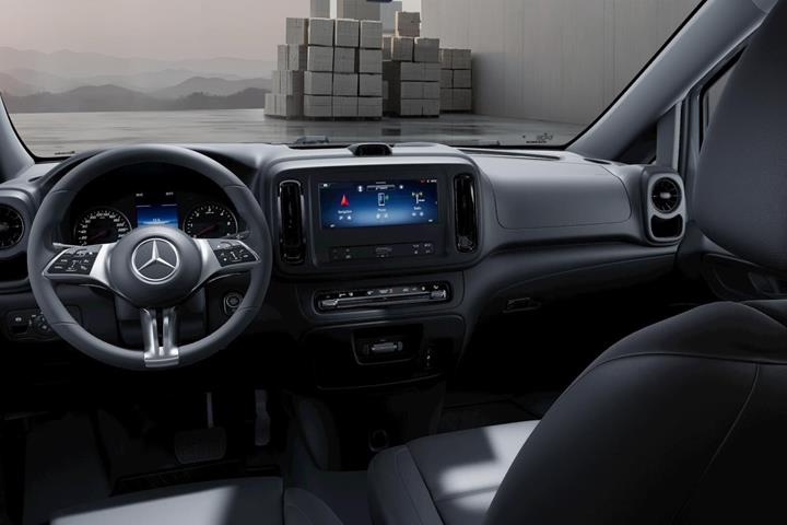 Hvid Mercedes Vito fra 2025
