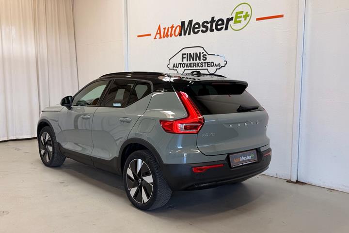Grøn Volvo XC40 fra 2024
