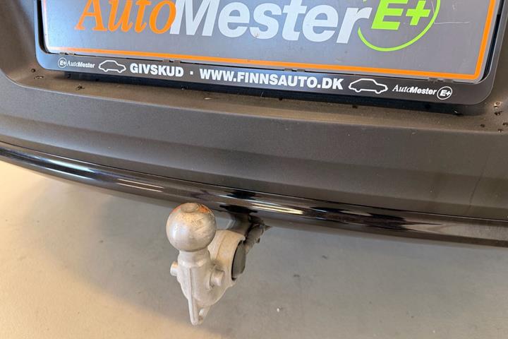 Grøn Volvo XC40 fra 2024