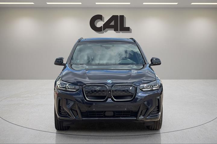 Sort BMW iX3 fra 2022