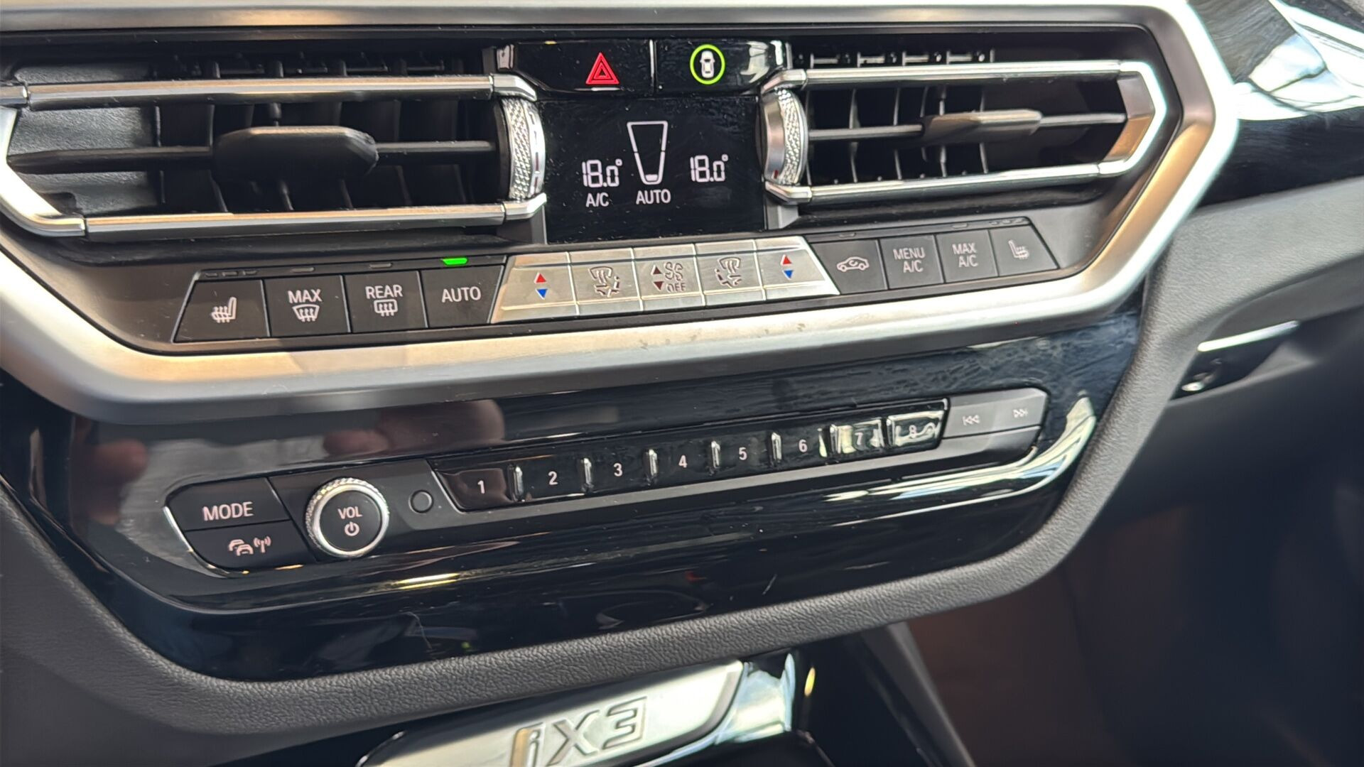 Sort BMW iX3 fra 2022