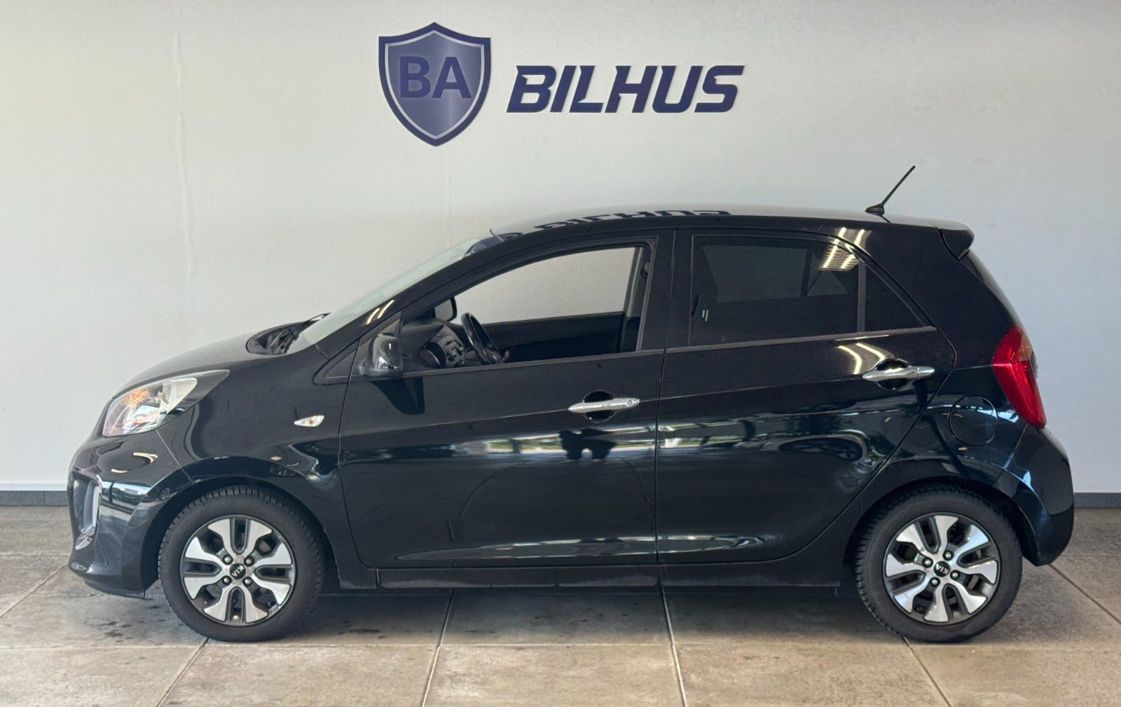 Sort Kia Picanto fra 2016