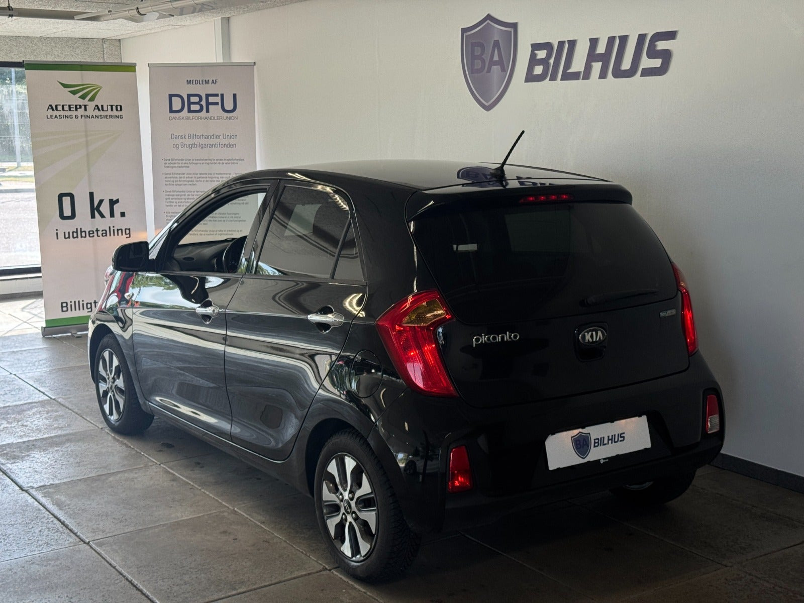 Sort Kia Picanto fra 2016