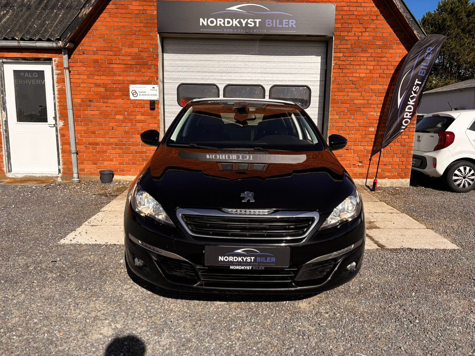Sort Peugeot 308 fra 2017