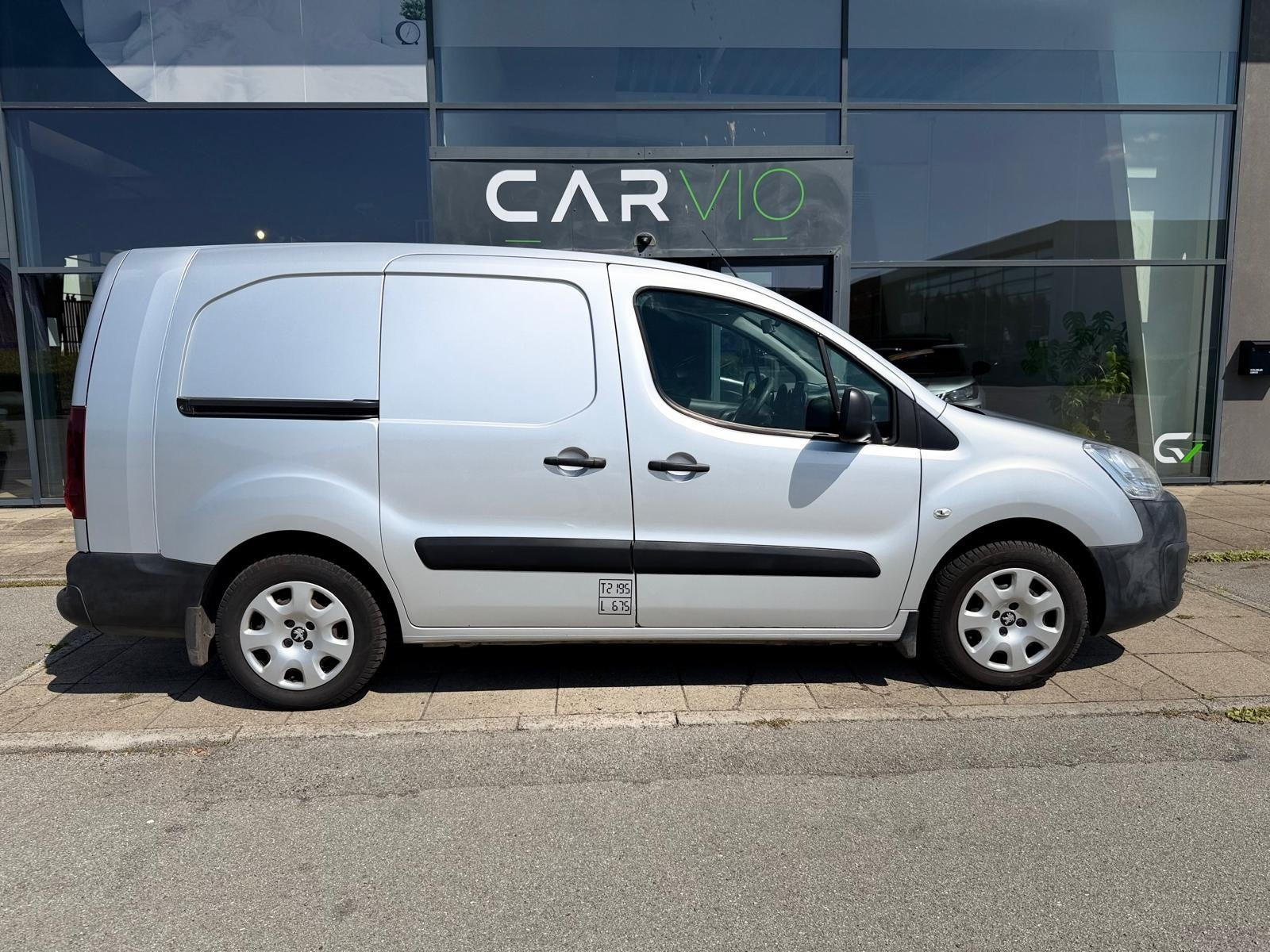 undefined Peugeot Partner fra 2015