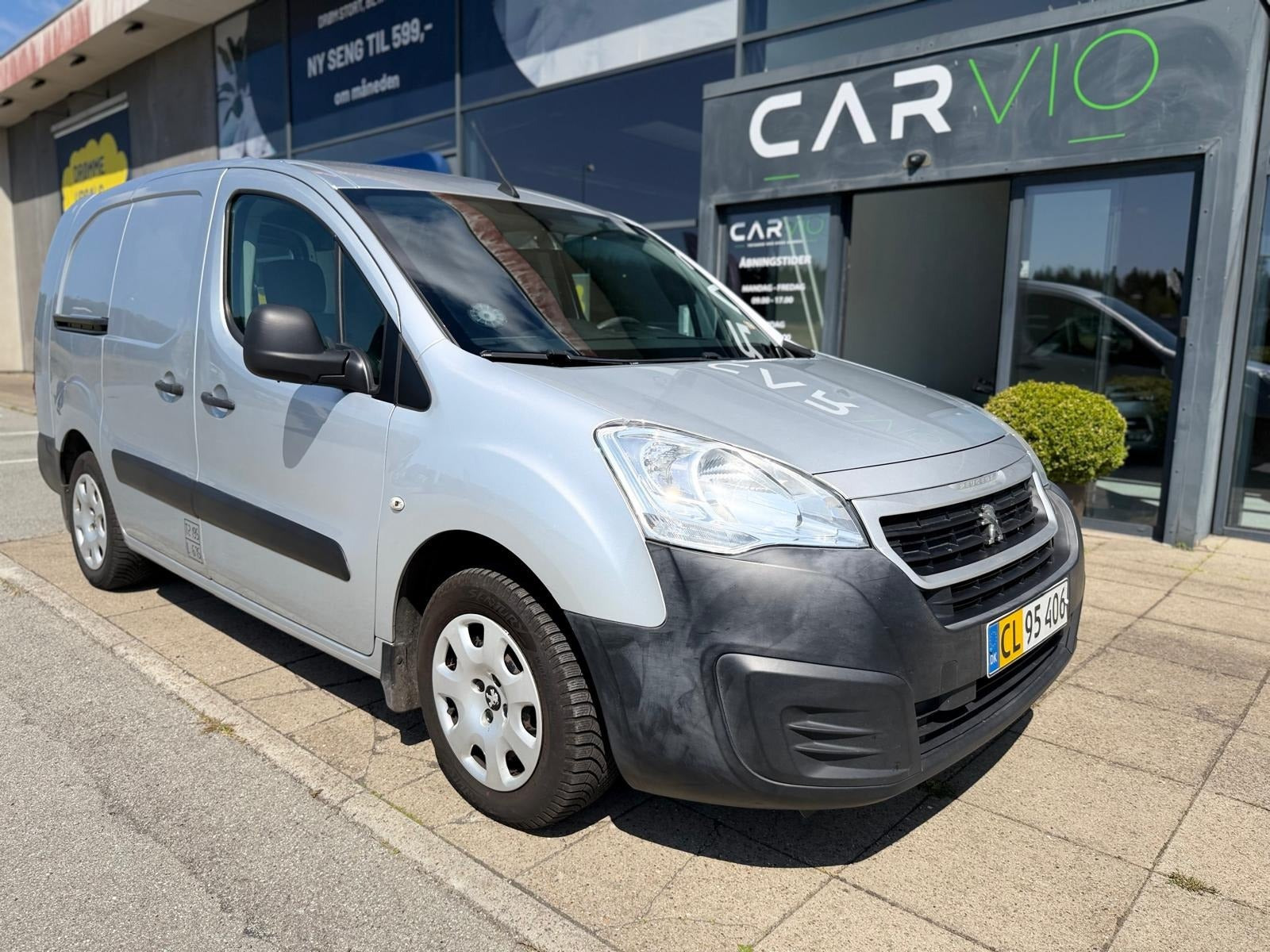 undefined Peugeot Partner fra 2015