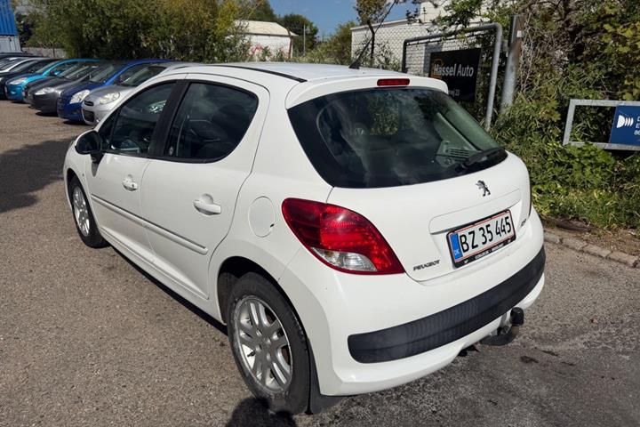 undefined Peugeot 207 fra 2012