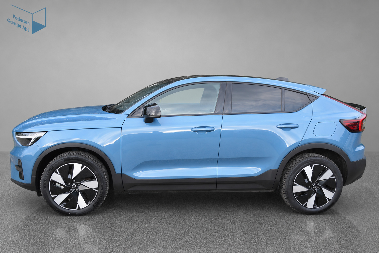 Blå Volvo C40 fra 2024