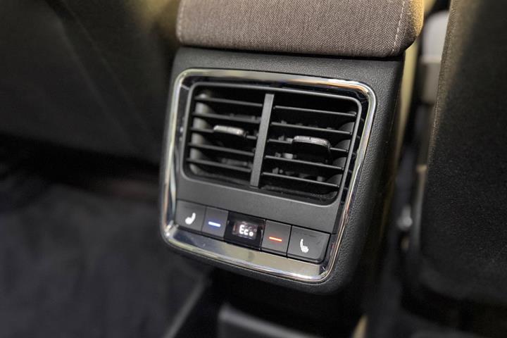 Sort Skoda Enyaq fra 2022