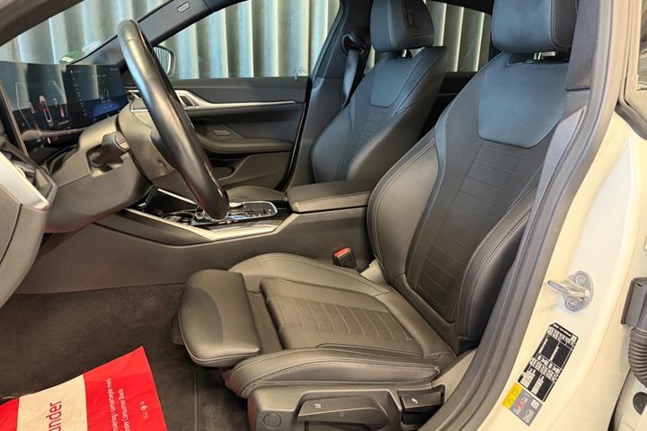 Hvid BMW i4 fra 2023