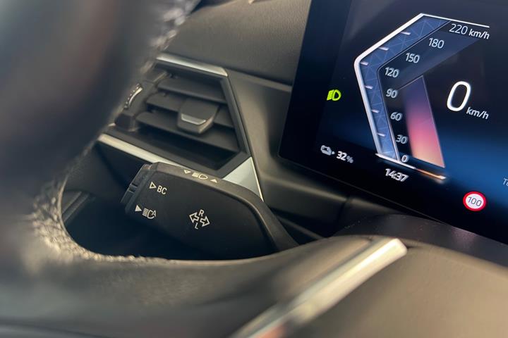 Hvid BMW i4 fra 2023