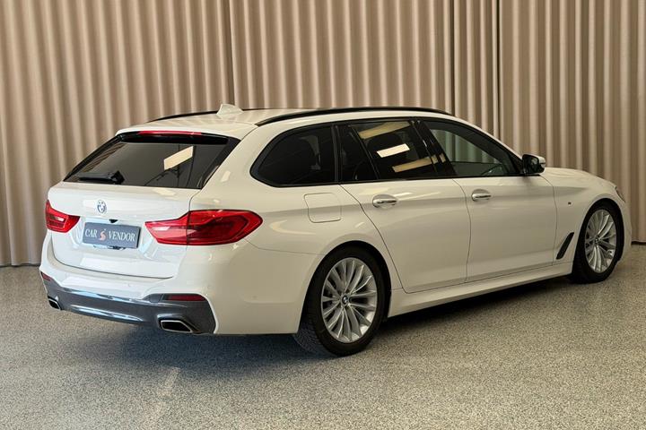 Hvid BMW 530d fra 2018
