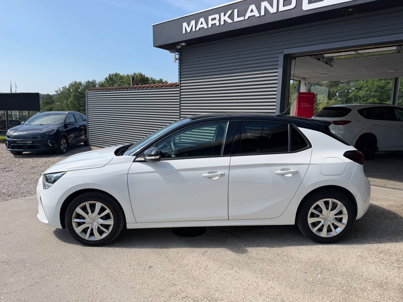 Hvid Opel Corsa fra 2020