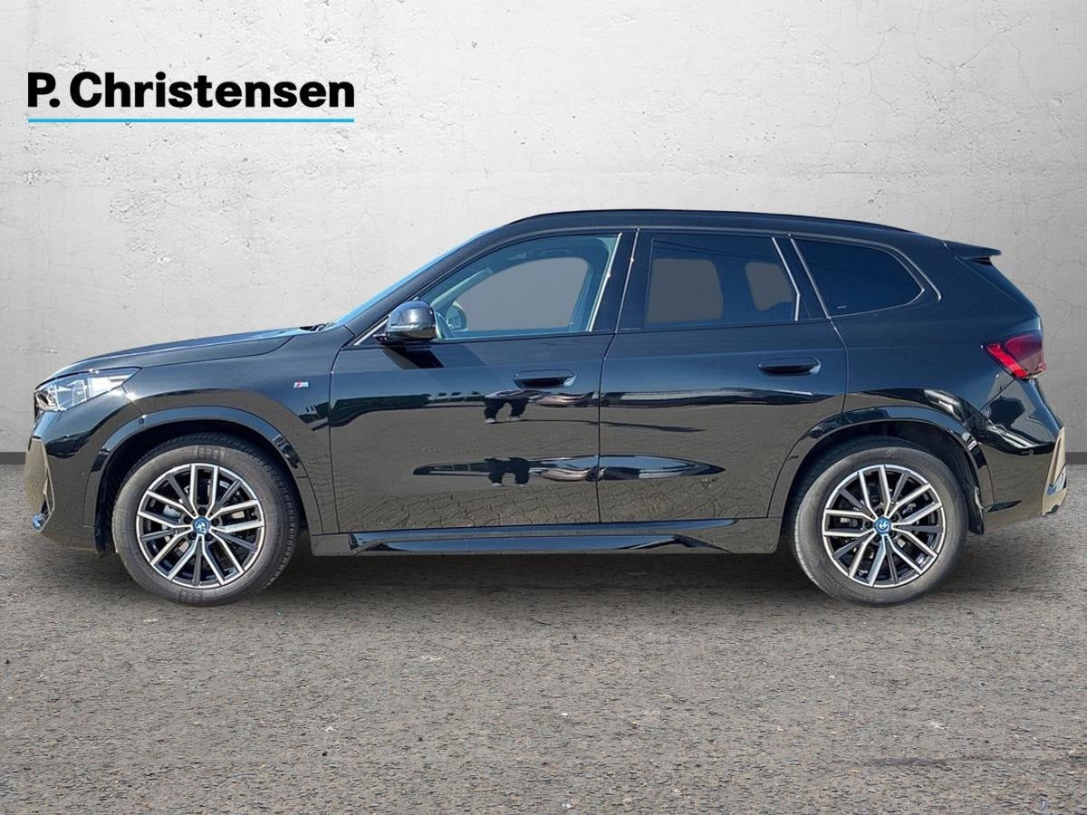 Sort BMW iX1 fra 2024