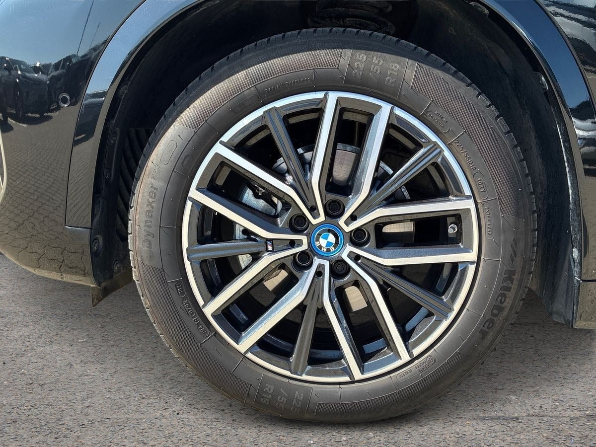 Sort BMW iX1 fra 2024