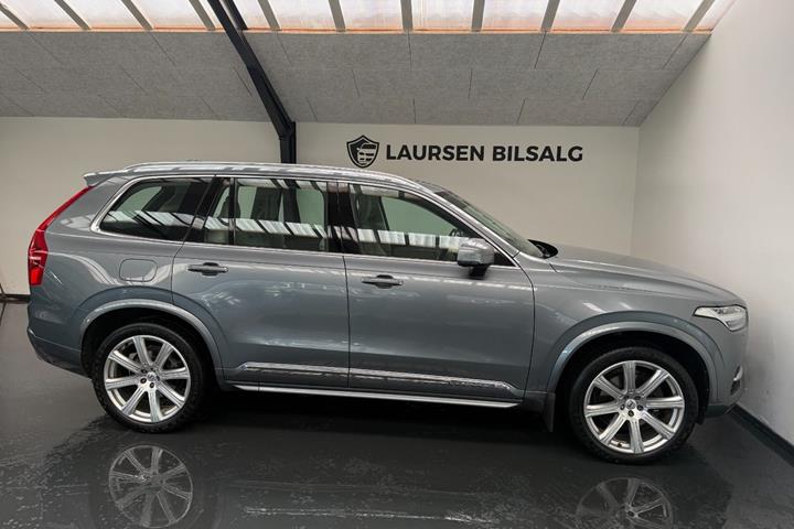 Grå Volvo XC90 fra 2018