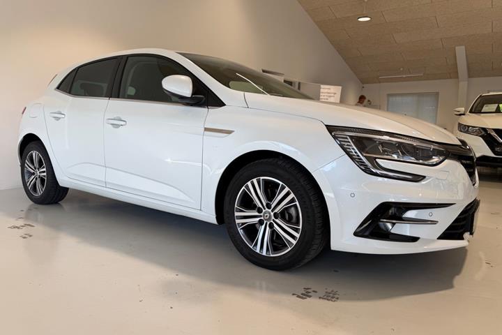 Hvid Renault Megane IV fra 2021
