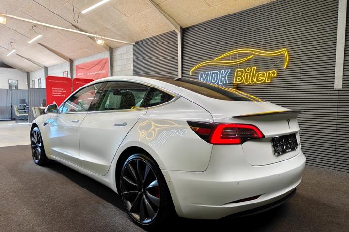 undefined Tesla Model 3 fra 2020