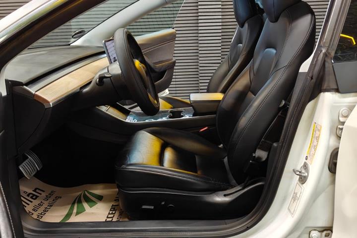 undefined Tesla Model 3 fra 2020