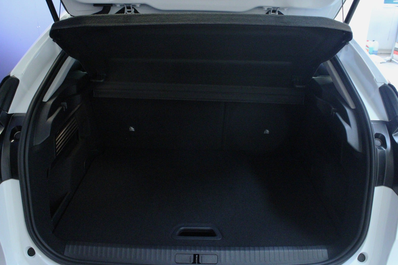 Hvid Citroën ë-C4 fra 2024