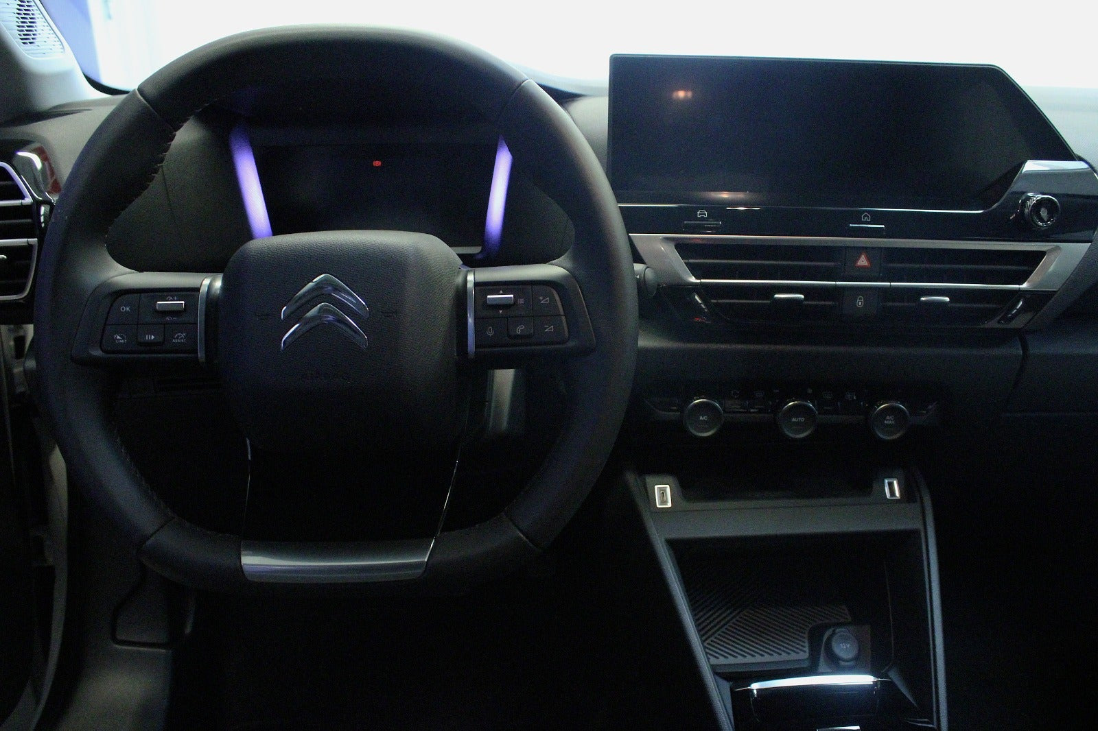 Hvid Citroën ë-C4 fra 2024