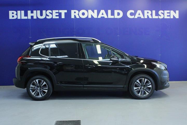 Sort Peugeot 2008 fra 2019
