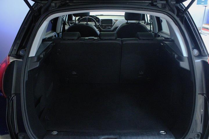 Sort Peugeot 2008 fra 2019