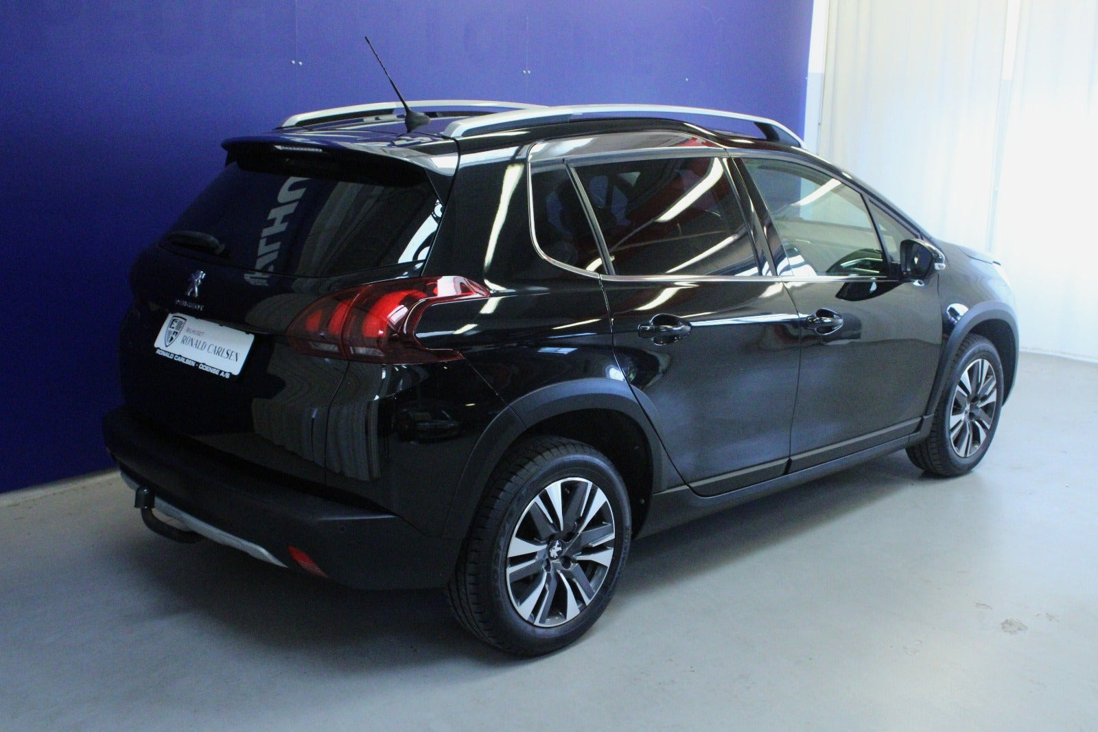 Sort Peugeot 2008 fra 2019