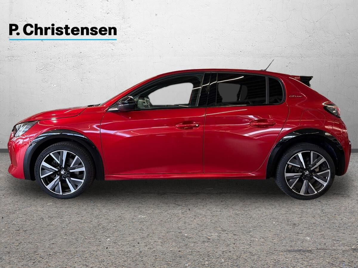 Rød Peugeot 208 fra 2020