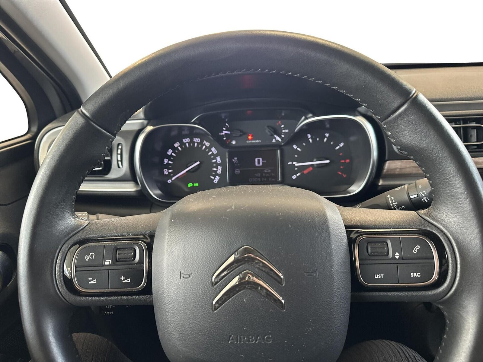 Beige Citroën C3 fra 2024