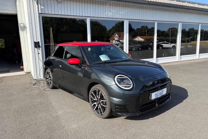 Grå Mini Cooper SE fra 2024