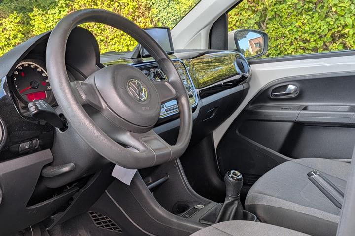 Hvid VW UP! fra 2013
