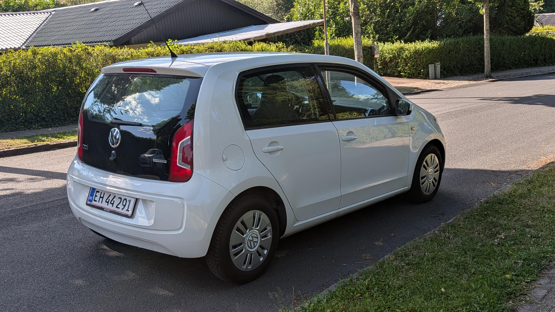 Hvid VW UP! fra 2013