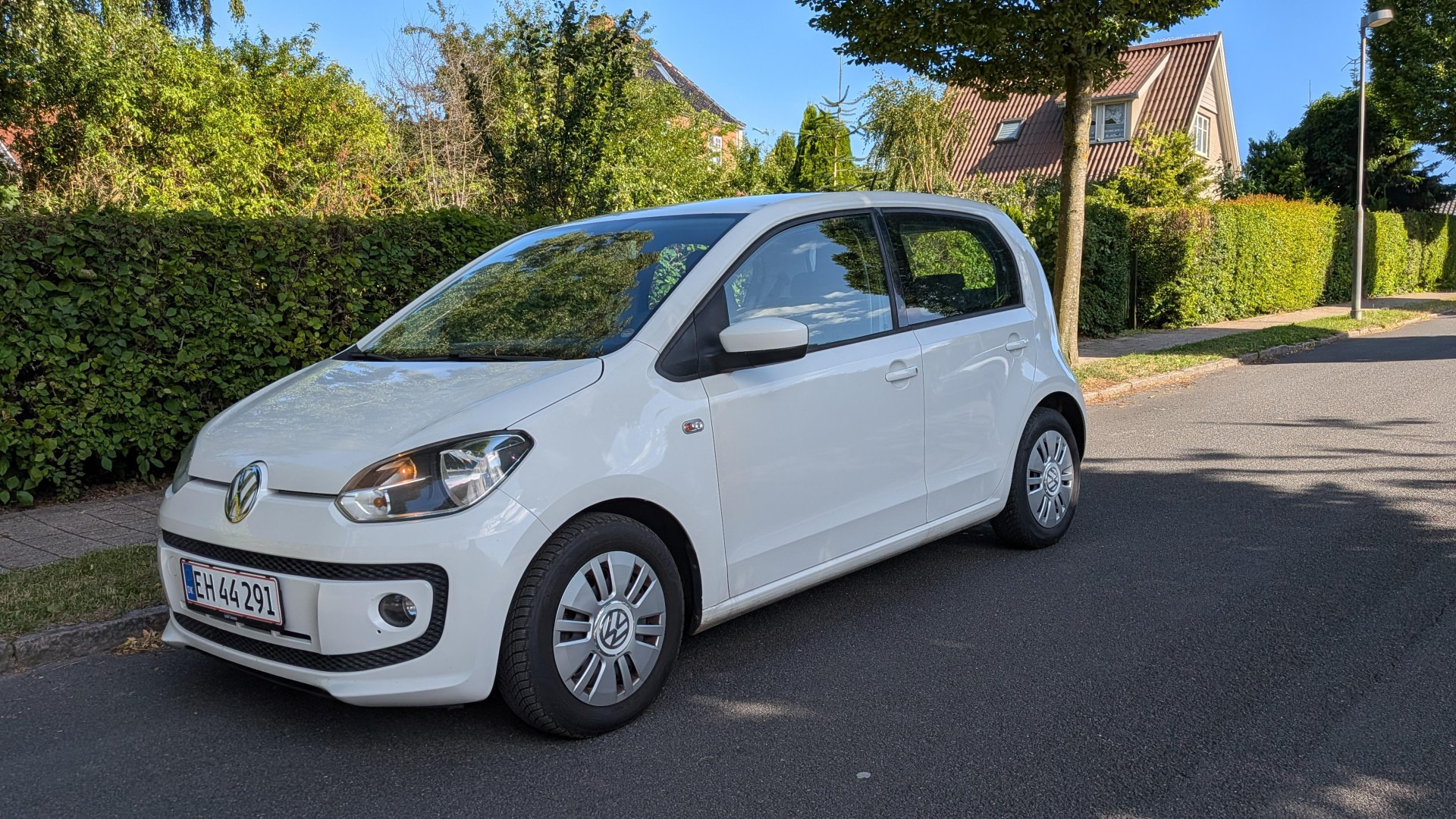Hvid VW UP! fra 2013