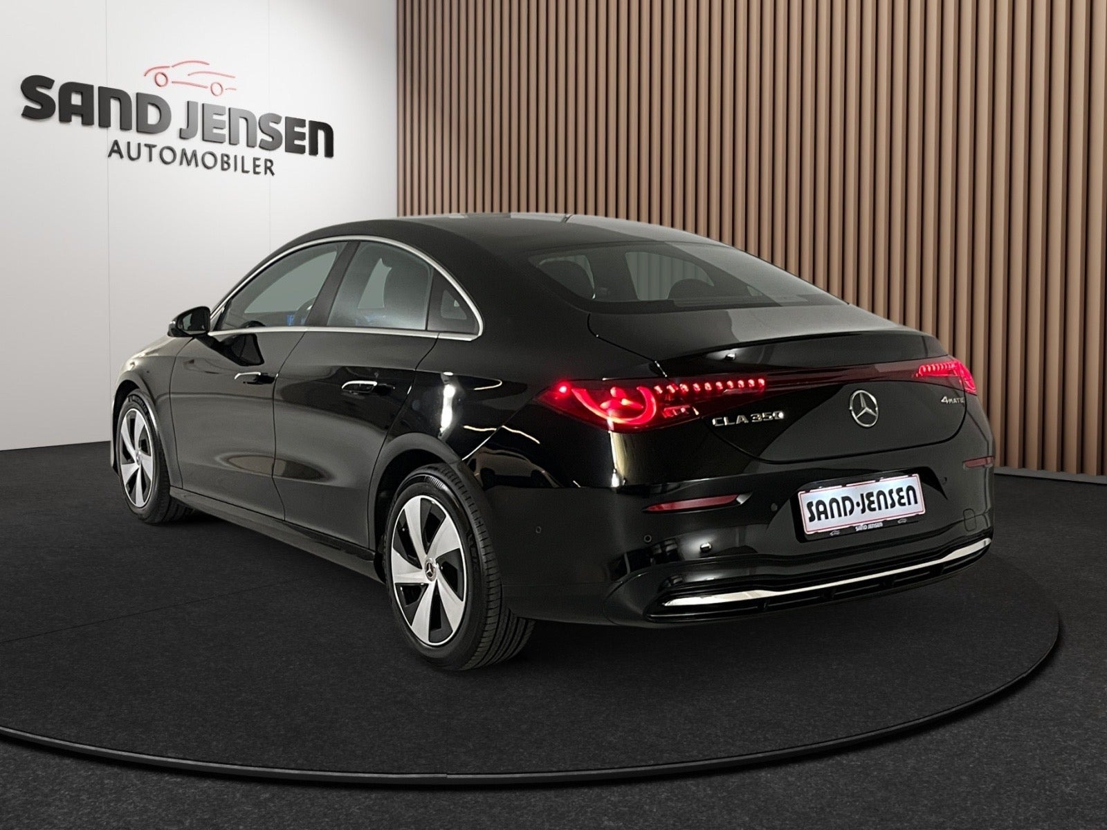 Sort Mercedes CLA350 fra 2026